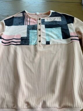 Womens Pink Geometric Print Pullover Shirt